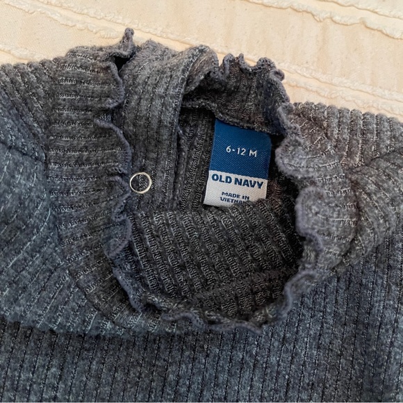 Lot of Baby Girls Fall/Winter Outfits Old Navy + Cat & Jack 6-12 months - Picture 5 of 8